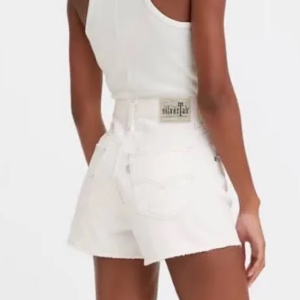 White Levi’s Silver Tab Mom Shorts